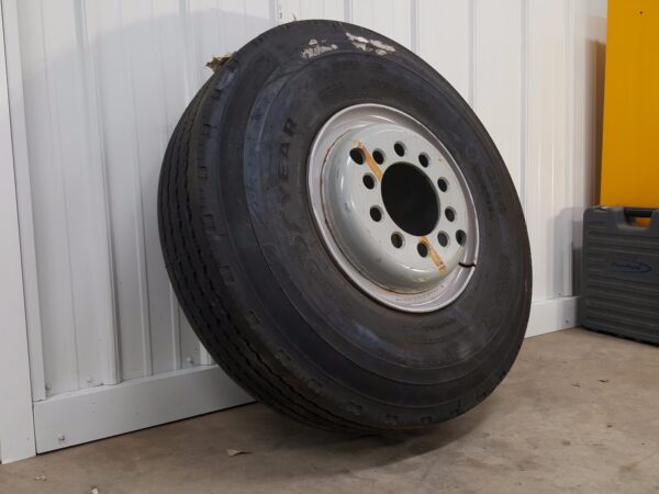 10.00 R15 TR Goodyear G114 Unisteel Tire w/ 100% Tread on Steel Budd Wheel-14