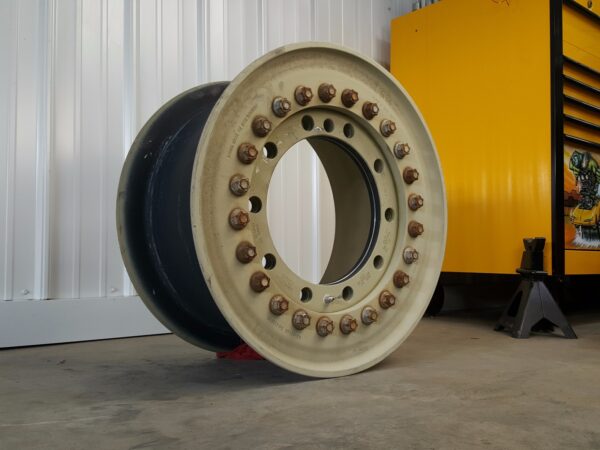 20" x 10" w/ 10 x 335MM Lug Pattern Aluminum MRAP Wheel (WO-WI 1199)-491