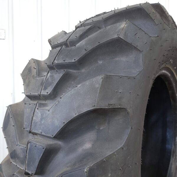Firestone 17.5-25 16PR OTR Tires in NOS Condition